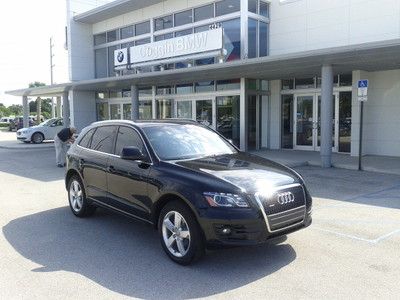 12' q5 quattro, only 9k! pano roof, navigation, keyless, loaded!!