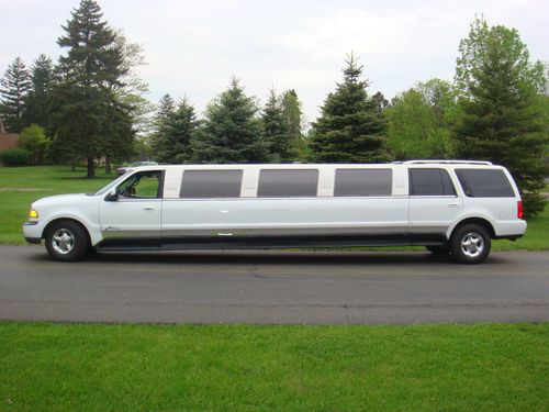 Lincoln navigator stretch limo 66k miles, white limousine