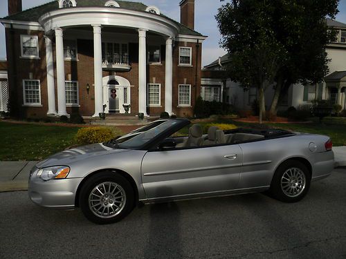 Convertible ** 78,084 miles**  like new * excellant !