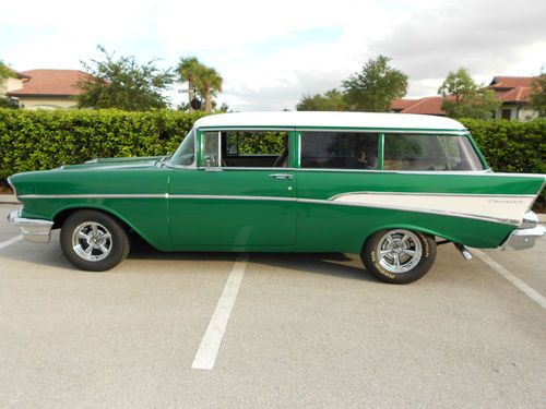 1957 chevy 2 dr wagon