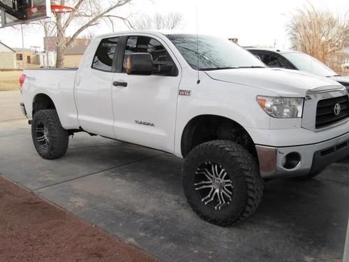 2008 toyota tundra trd 4x4 off road lifted nice!