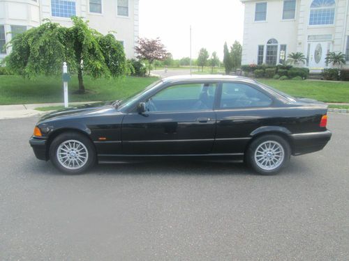 1998 bmw 323is--nice, clean, and runs great__low reserve