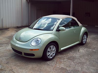 Convertible 2008 green 2dr 5 cylinder volkswagen beetle tan leather interior