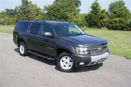 2010 suburban z71 for sale~luxury package~leather~captian seats~power gate