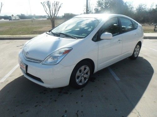 2005 toyota prius 4cyl auto leather navi jbl 1 owner 51 mpg runs great new tires