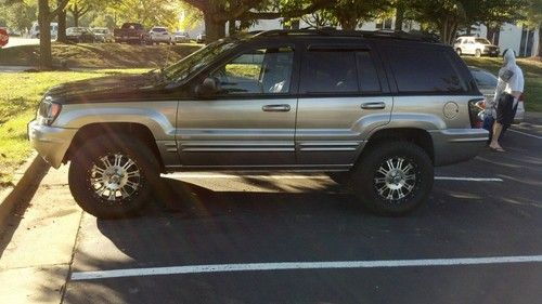 1999 grand cherokee limited no reserve lifted loaded custom no reserve its clean