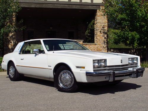 1984 oldsmobile toronado 5.0l v8, leather, very nice condition, classic olds!