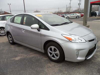 I have 5- 2012 toyota prius ii left in stock all will be $2000 off plus 0% apr