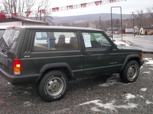 1997 jeep cherokee 2dr very low actual miles 65227