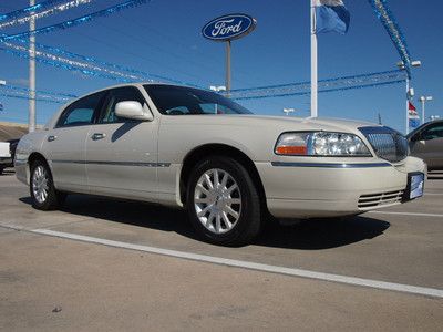 2006 lincoln town car signature series 4.6l v/8 cd leather no issues low miles