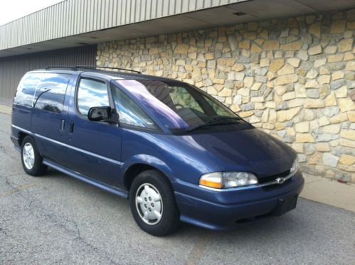 1996 chevrolet lumina minivan (blue)