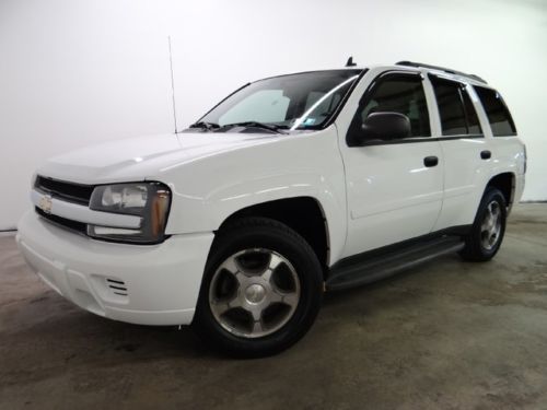 2007 chevrolet ls 4x4 sunroof 1-owner clean carfax we finance