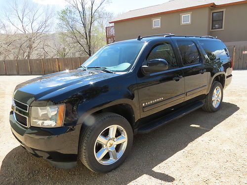 2008 chevrolet suburban lt 4 wd, 4 dr, third seat, clean &amp; reliable