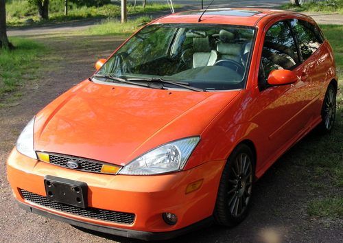 2003 ford focus svt comp orange