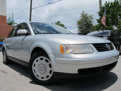 Passat 1.8t gls low miles clean must see 1-owner clean carfax guarantee