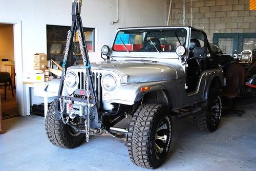 Custom 1979 jeep willy / cj7 : 1989 camaro iroc engine : front tow package