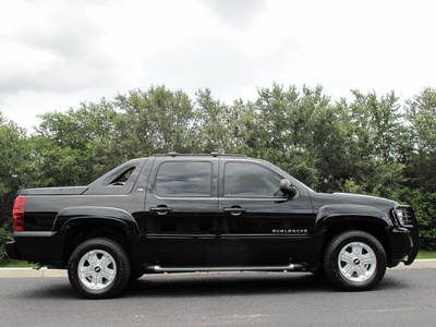 2011 chevrolet avalanche lt 4x4 off road package only 17,000 miles