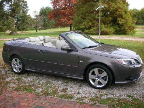 2008 saab 9-3 2.0 turbo convertible  heated leather seats excellent condition