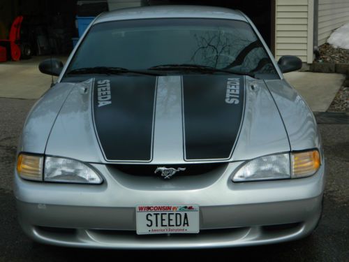 1998 ford mustang base coupe 2-door 3.8l