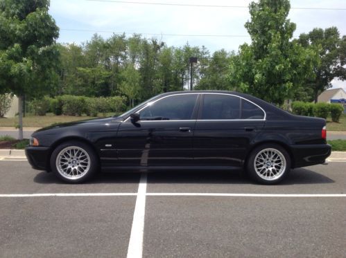 2002 bmw e39  525i sport package 5 speed