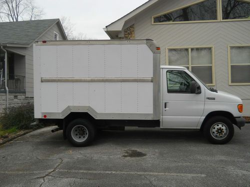 2003 ford e-350 base extended cargo van 2-door 5.4l 10 foot box   5,695 miles