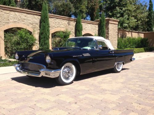 1957 ford thunderbird base convertible 2-door 5.1l, most desirable color combo!!