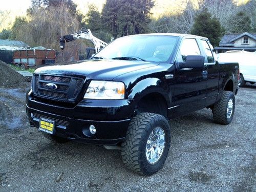 2007 ford f-150 4x4 extended cab 4 door