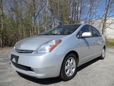 Silver hybrid bu camera new tires crazy delivery deal keyless go one owner