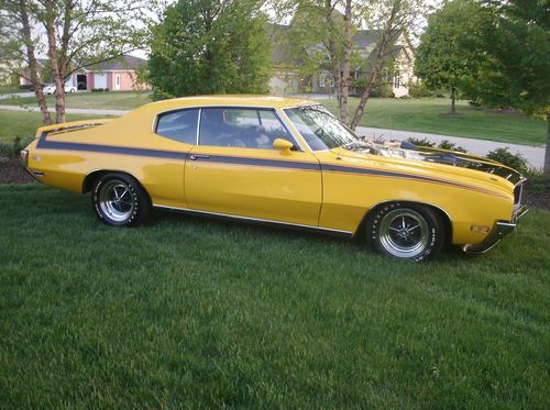 1971 buick skylark gsx clone, yellow with red&amp;black gsx badging, super clean