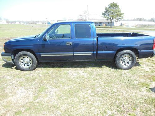 2005 chev 1500 4 door ext cab tow package, automatic