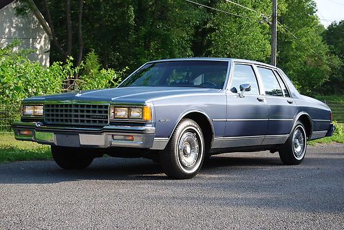 1984 chevrolet caprice classic *only 38k miles *new tires *clean carfax report