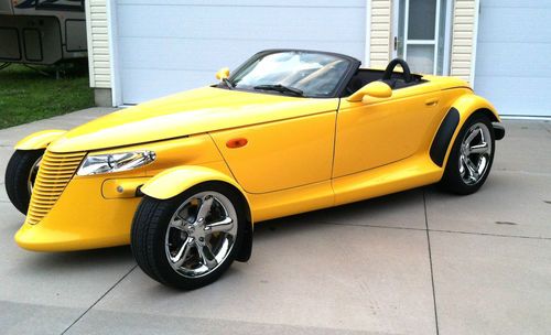 2000 plymouth prowler, bright yellow &amp; super clean