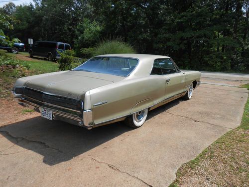 1965 pontiac grand prix, factory air super solid floors and a very straight body