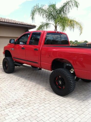 2500 dodge 4x4 cummings 5.9l auto big horn lifted 8 inches huge tire and rims