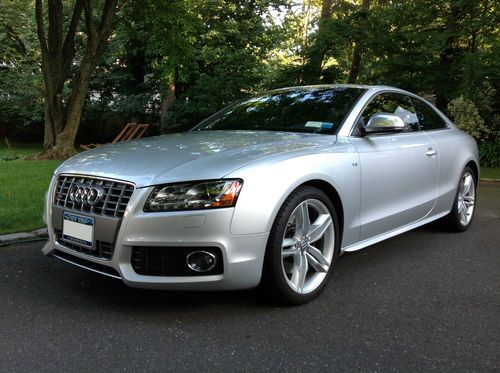 2009 audi s5, very low miles!!! loaded, 6 spd