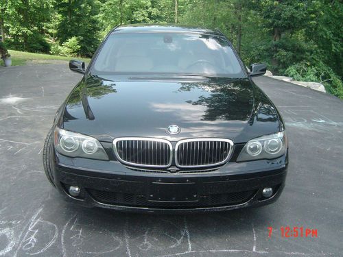 2006 bmw 750li.  true sport package. loaded with all the bells and whistles