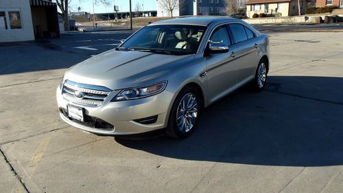 2010 ford taurus limited fully loaded with only 27k