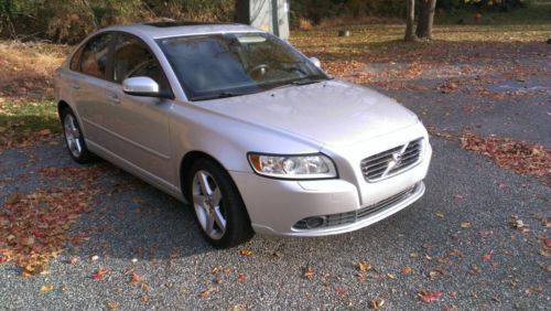Beautiful low mileage 2008 volvo s40 - excellent condition