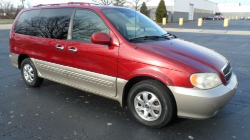 Beautiful from top to bottom! runs great! loaded! come see this great minivan!