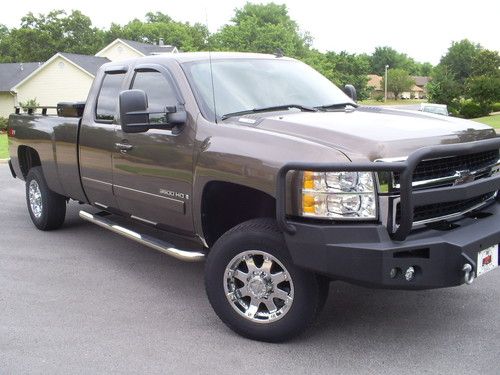 Chevy extended cab 3500 duramax 6.6 diesel with allison trans