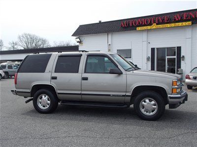 1999 chevrolet tahoe ls 4wd clean car fax looks great runs great best price!