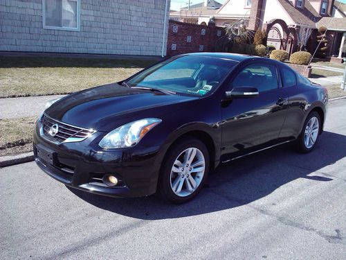 No reserve! coupe,leather, sunroof, heated seats, cd, bose sound, back up camera