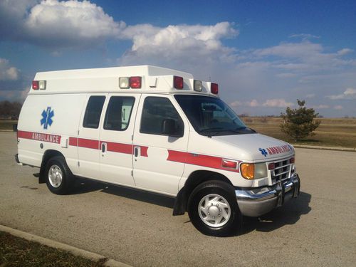 Low miles 7.3 2003 ford e350 wheeled coach ambulance 7.3 diesel low miles
