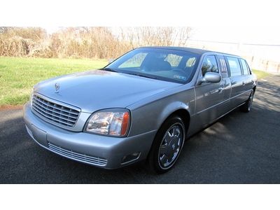 One owner!6 doors limousine! only 18k miles! serviced! superior ! 2004