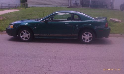 2000 ford mustang, 3.8 v6, kenwood stereo, needs autotomatic transmission
