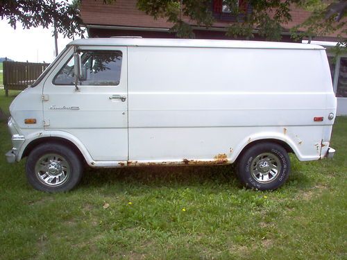 1970 ford econoline e100 van, 302, holley 650, at, posi rear,low miles,cool ride