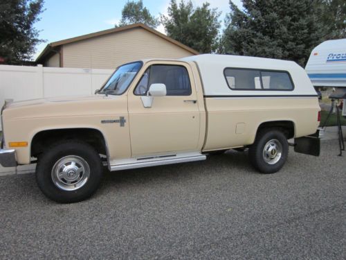 1984 chevrolet 2500 pickup - original paint -two owner 4x4 mint condition