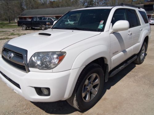 2007 toyota 4runner, no reserve, excellent condition, leather interior, sun roof