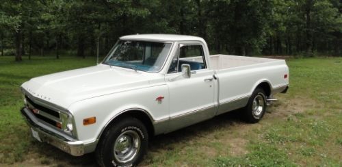1968 chevy c-10 pick-up white with blue interior, fully restored
