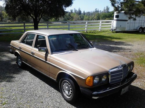 Never pay for gas again!! bio diesel mercedes benz 300 turbo 1984 low miles!!